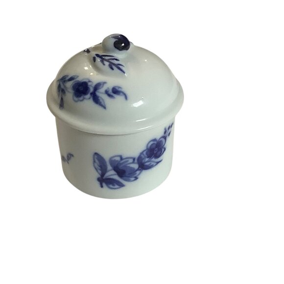 Blue White Porcelain Lidded Jar Sevres National Ceramic Museum Paris France 2.5” - Picture 4 of 6